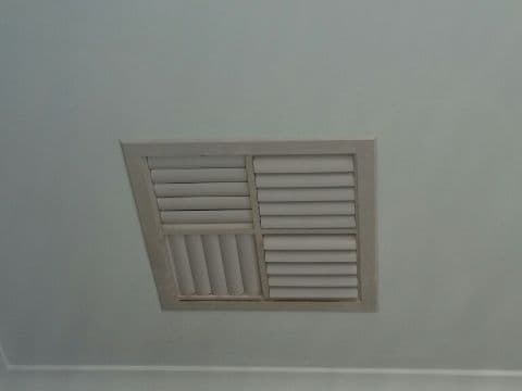 gallery/crackedceiling/4